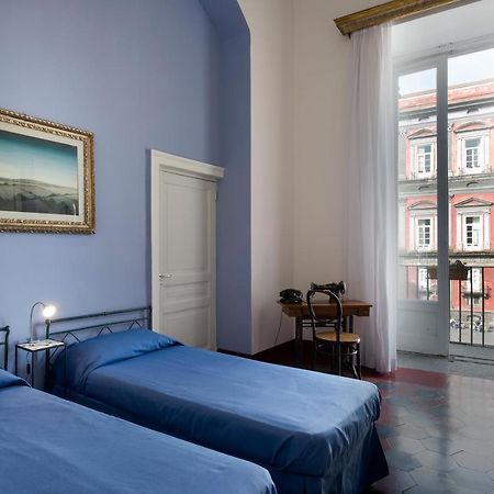 Domus Decumana Apartment Napoli Bagian luar foto