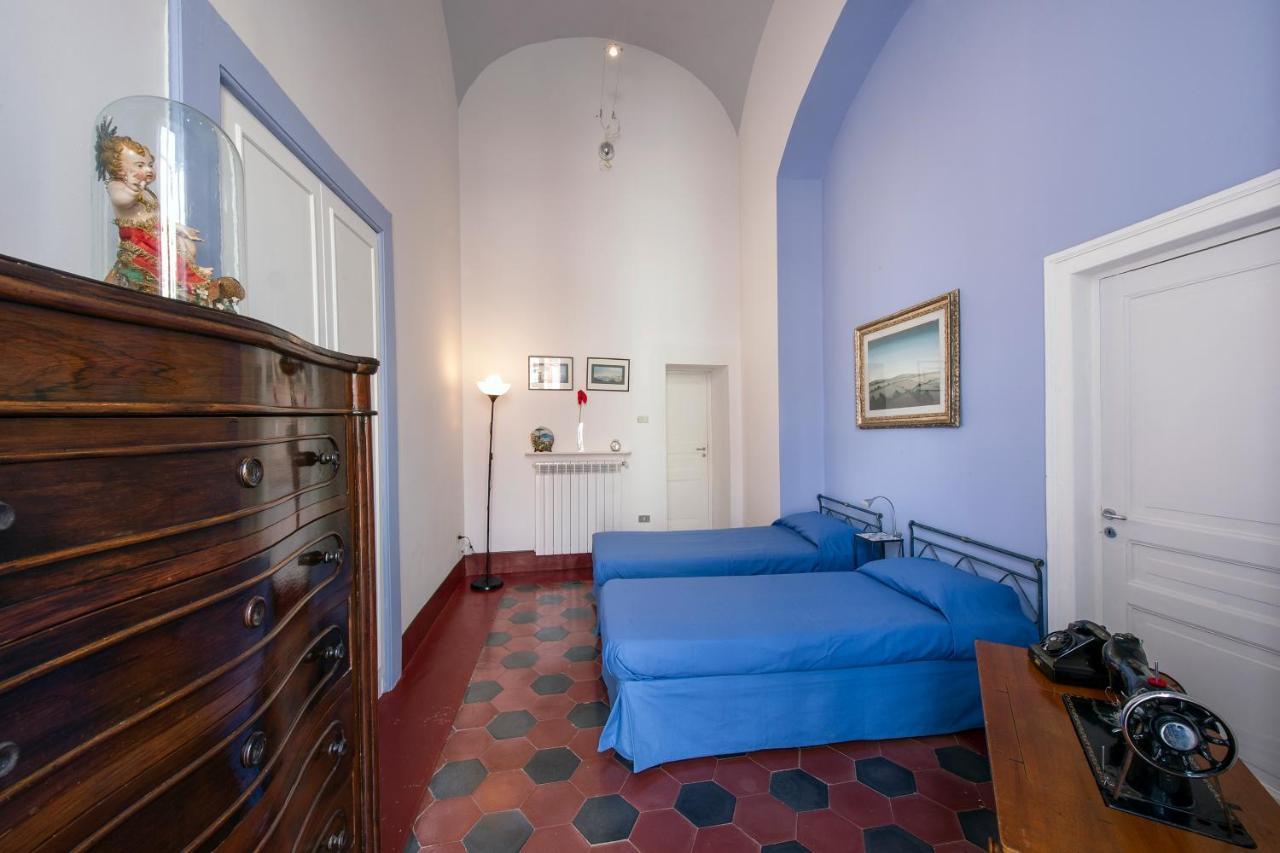 Domus Decumana Apartment Napoli Bagian luar foto